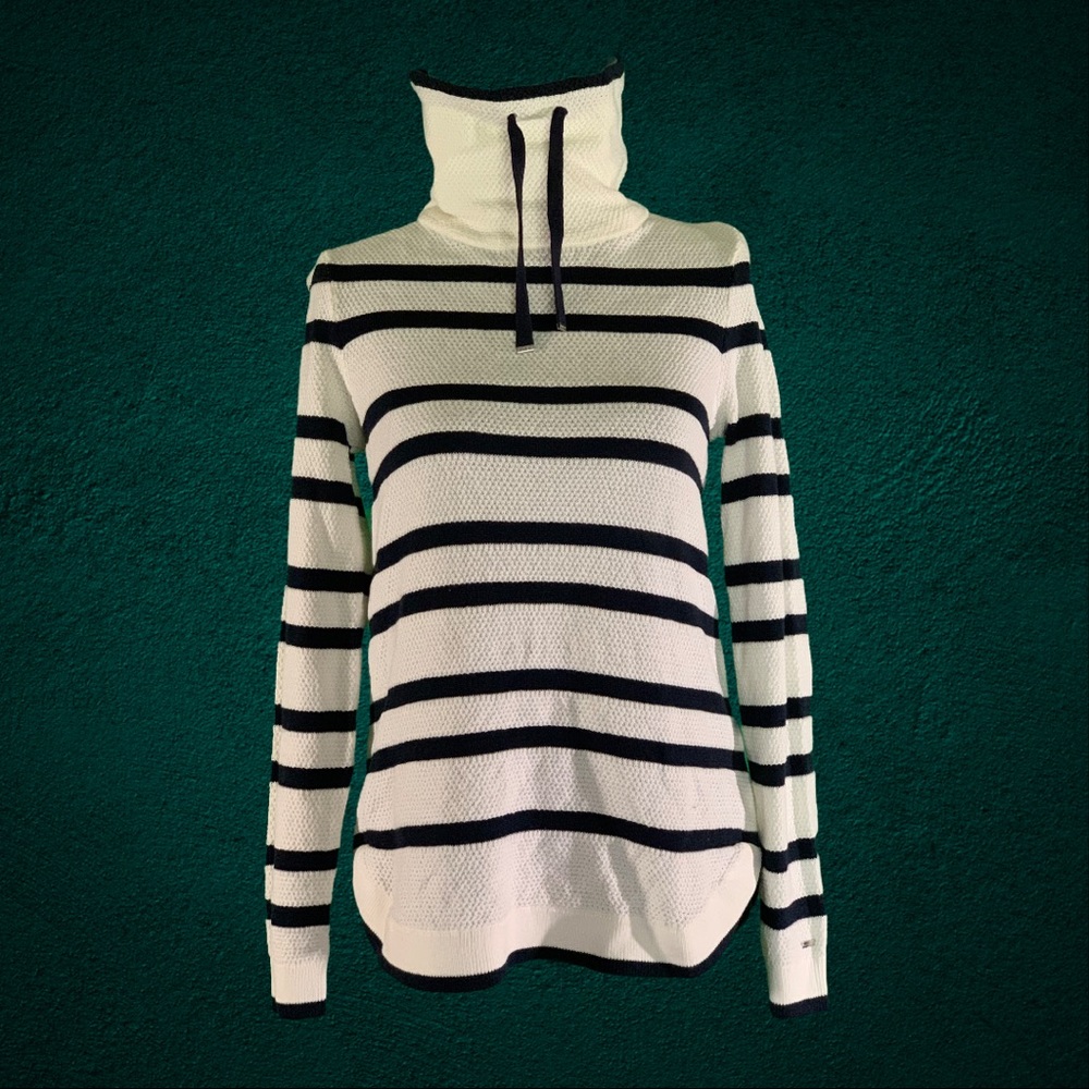 Tommy Hilfiger WHITE with NAVY BLUE stripes, turtleneck sweater with drawstring